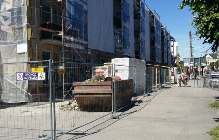 Мобильные ограждения строительной плащадки
